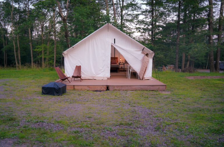 lux-canvases-tents-1